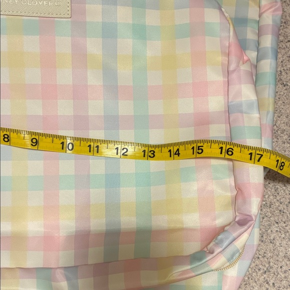 Stoney Clover Lane travel bag - Picture 5 of 8